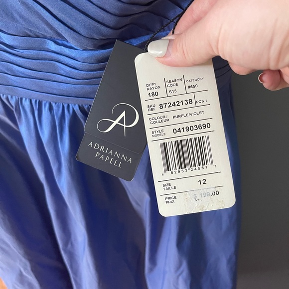 Bridesmaids / Cocktail Dress - Picture 3 of 5